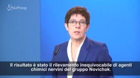 Navalny avvelenato, ministro Difesa tedesco: “Evento scioccante”