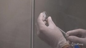 Covid, Speranza: “Primi vaccini a medici e anziani”