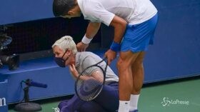 Us Open, Djokovic squalificato per pallata a una giudice