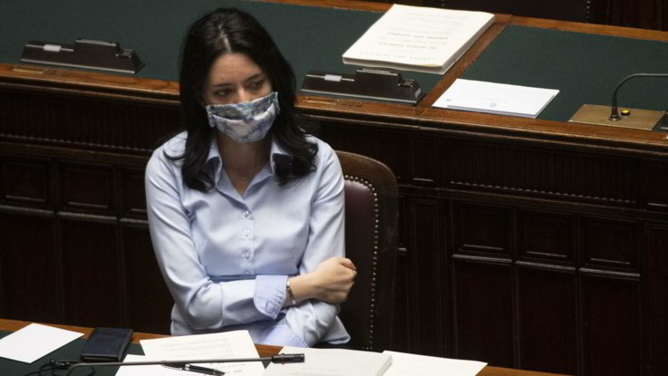 Scuola, pronta sfiducia della Lega contro Azzolina. Il ministro: Salvini non ha coscienza