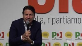 Scuola, Conte: “Entro fine ottobre avremo tutti i banchi nuovi”