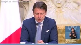 Scuola, Conte: “Si riparte regolarmente il 14 settembre”