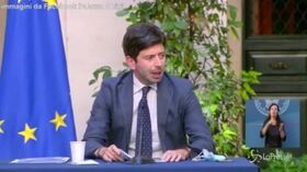 Scuola, Speranza: “Se ci sarà contagio non lasceremo soli insegnanti e presidi”
