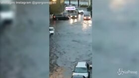 Cagliari, bomba d’acqua in città: le immagini dai social