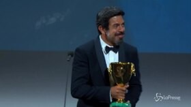 Venezia: Leone d’Oro a ‘Nomadland’, Favino vince Coppa Volpi