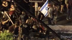 Gerusalemme, proteste contro Netanyahu: scontri e arresti
