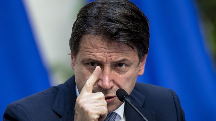 Scuola, il messaggio di Conte: "All'inizio ci saranno difficoltà ma fate la vostra parte"
