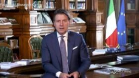 Riparte scuola, il messaggio di Conte: “All’inizio ci saranno difficoltà ma fate vostra parte”