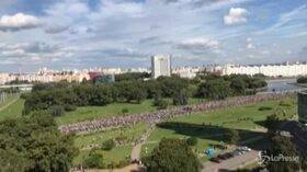 Bielorussia: decine di migliaia di manifestanti a Minsk contro Lukashenko