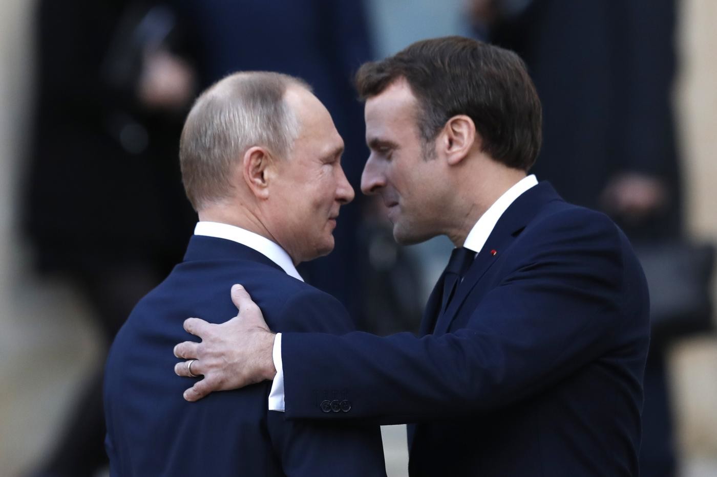Navalny, Macron a Putin: Atto criminale, Mosca chiarisca