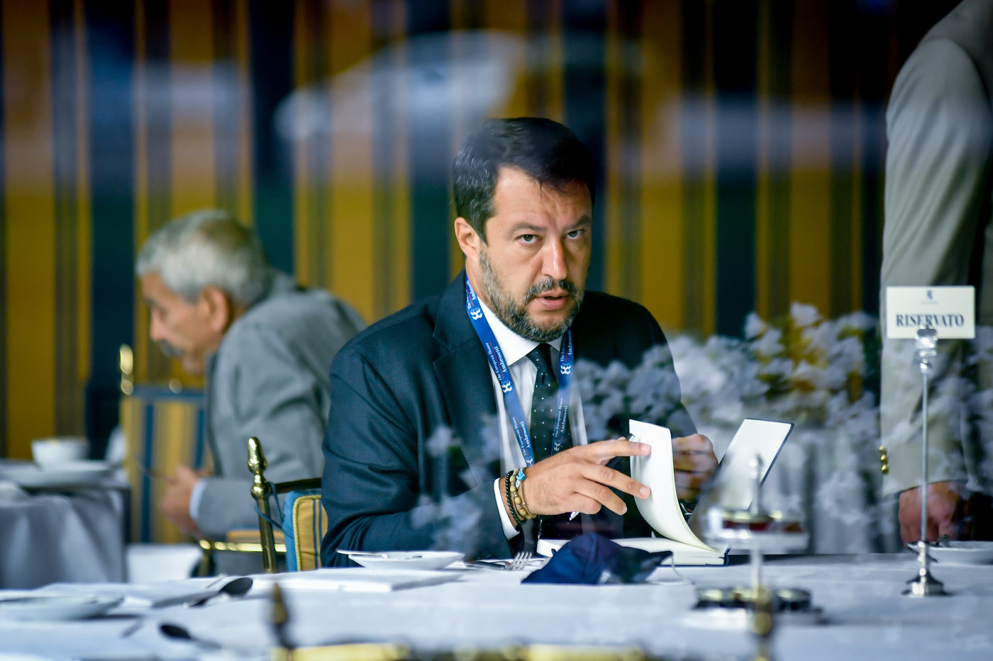 Posta selfie “Salvini appeso”: polemica sul candidato Pd a Venaria