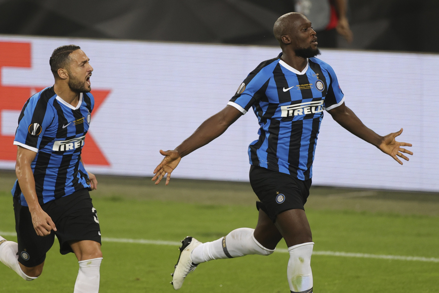 Inter parte con manita al Lugano: doppietta Lautaro. Ora Conte aspetta Vidal