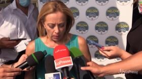 Gavettone a Di Maio, Meloni: “Mi dispiace per lui”