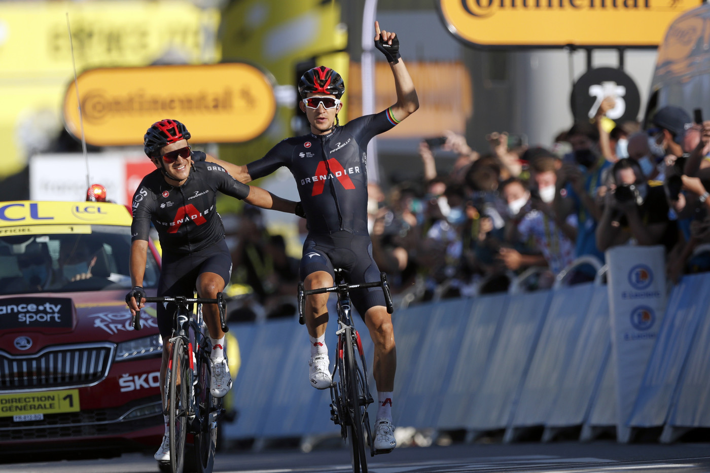 Tour de France: Kwiatkowski vince 18/a tappa, Roglic resta in giallo