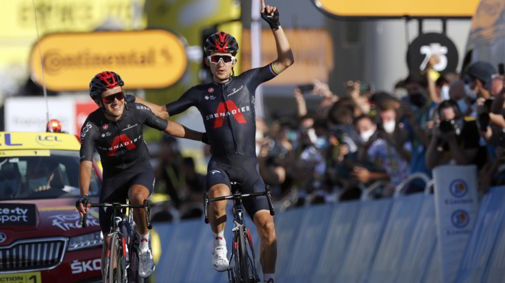 Tour de France: Kwiatkowski vince 18/a tappa, Roglic resta in giallo