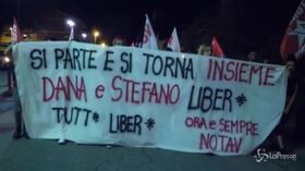 Bussoleno, fiaccolata No Tav per Dana Lauriola e Stefano Milanesi
