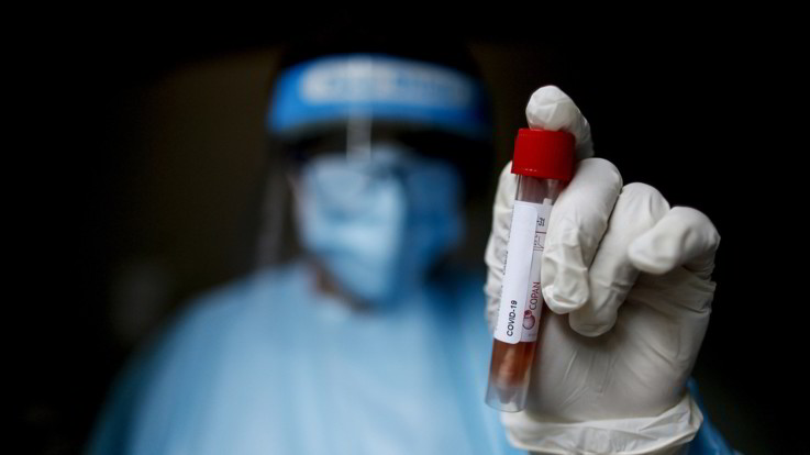 L'Ue pronta all'acquisto di 300 milioni di dosi vaccino da Sanofi e Gsk
