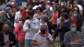 Coronavirus, proteste a Madrid contro il nuovo lockdown