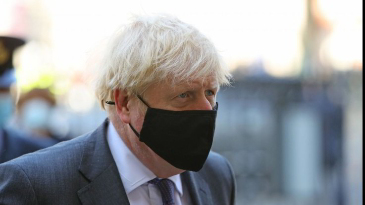 Uk, Johnson verso chiusura anticipata pub. Incentivato lo smart working