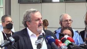 Puglia, Emiliano: “Difenderemo Conte con le unghie e con i denti”