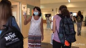Napoli, primo giorno di scuola al liceo Pansini: “Un’emozione, non vedevamo l’ora”