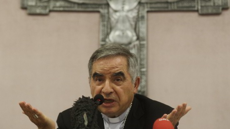 Il cardinal Becciu si difende: "L'accusa di peculato? Surreale. Ho fiducia nel Papa"