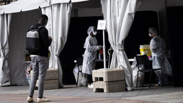 In Francia superati 500mila casi da inizio pandemia: oltre 15mila in 24 ore