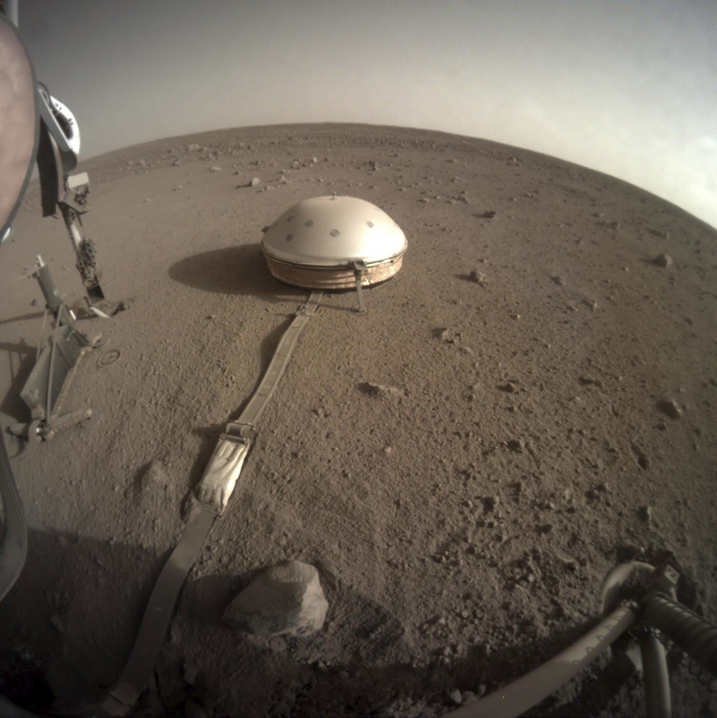 Marte, scoperti laghi di acqua salata sotto la calotta polare