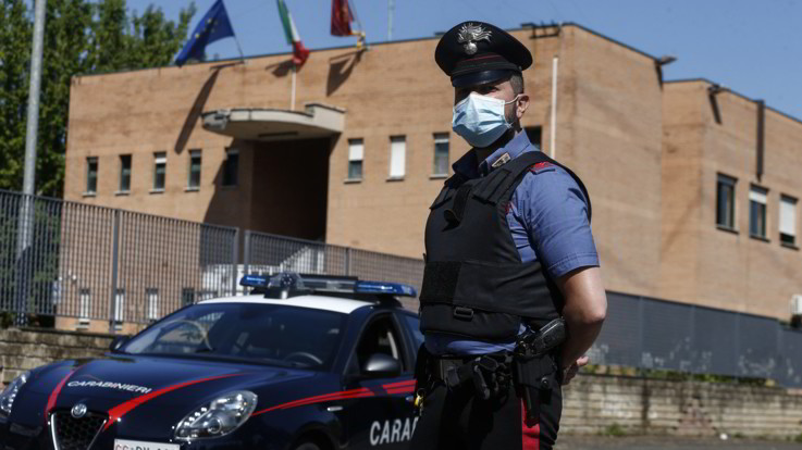 Camorra, le mani del clan Moccia sui ristoranti di Roma: 13 arresti