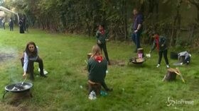 Royal family: Kate Middleton, falò e marshmallow con gli scout