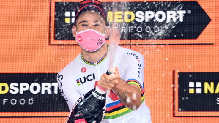 Giro d'Italia: Ganna vince la crono a Palermo ed è la prima maglia rosa