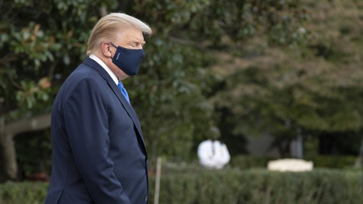I medici: "Trump sta bene, potrebbe essere dimesso domani"