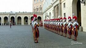 Vaticano: il giuramento di 38 nuove Guardie Svizzere