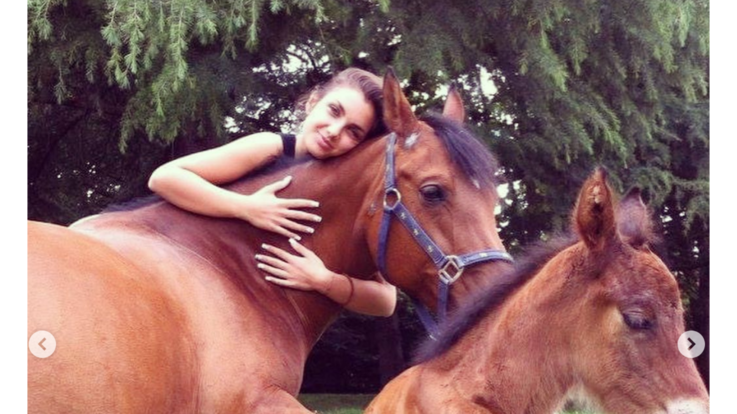 Elettra Lamborghini, in lutto per la morte della sua amata cavalla Lolita