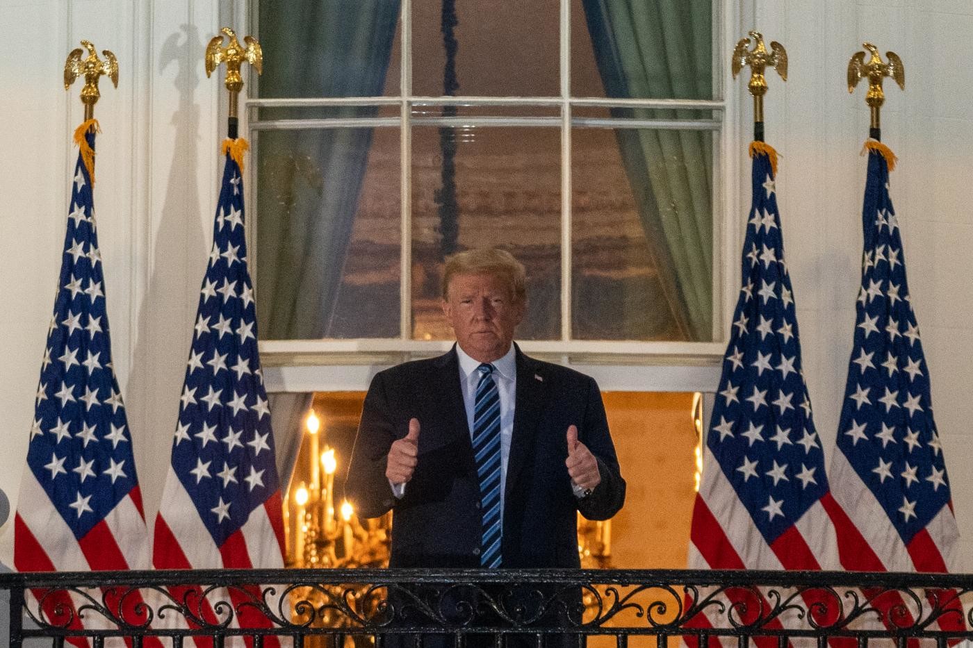 Donald Trump è tornato alla Casa Bianca: “Sono invincibile, non temete il virus”