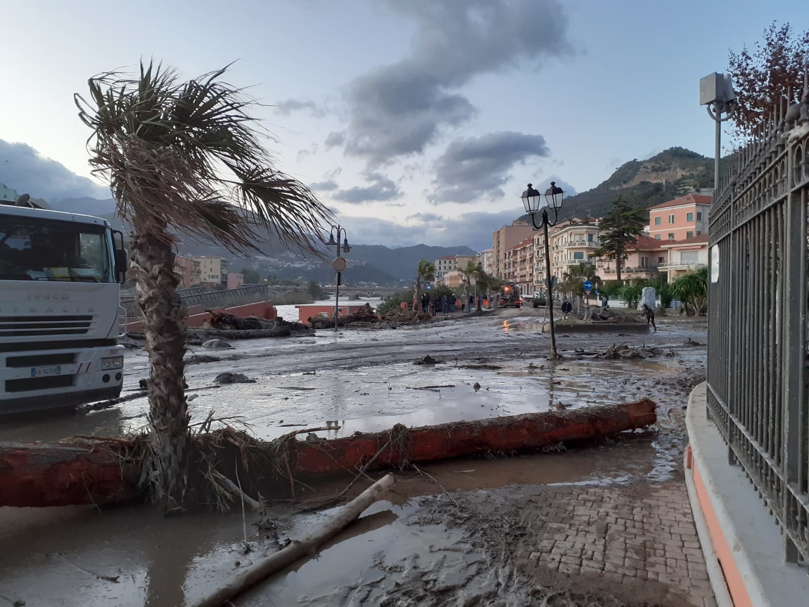 Maltempo, recuperato ottavo cadavere in mare nell’Imperiese
