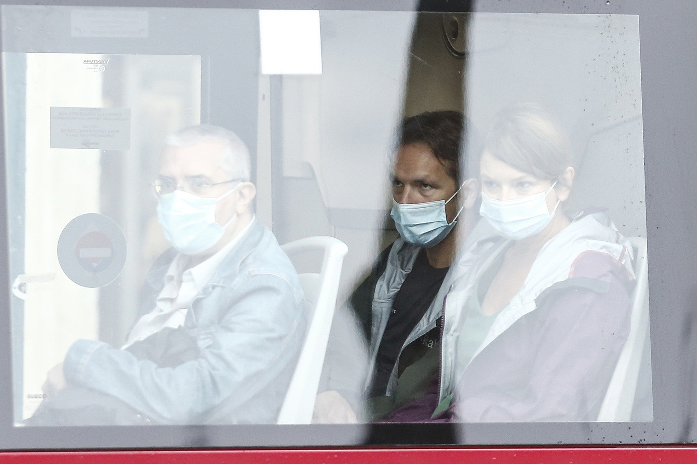 Coronavirus, nuovo decreto: mascherine obbligatorie ovunque