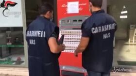 Catania, marijuana nel distributore: arrestato titolare di un cannabis light shop