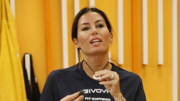 Gf Vip, allenamenti, cucina e poesie nella Casa