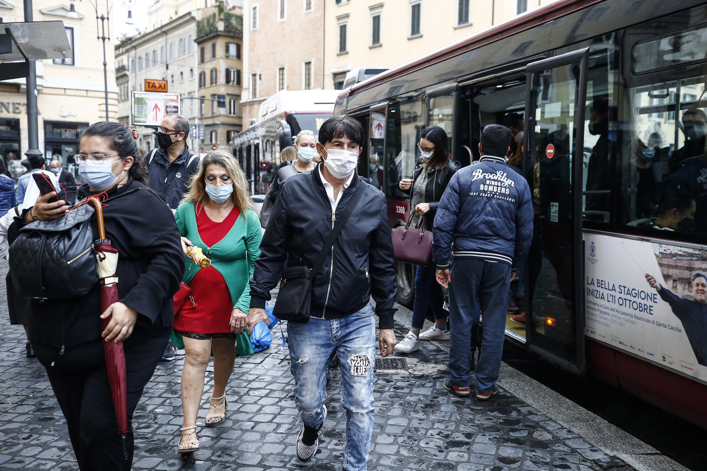 Prove dialogo Governo-enti locali. Ipotesi riduzione presenze a eventi