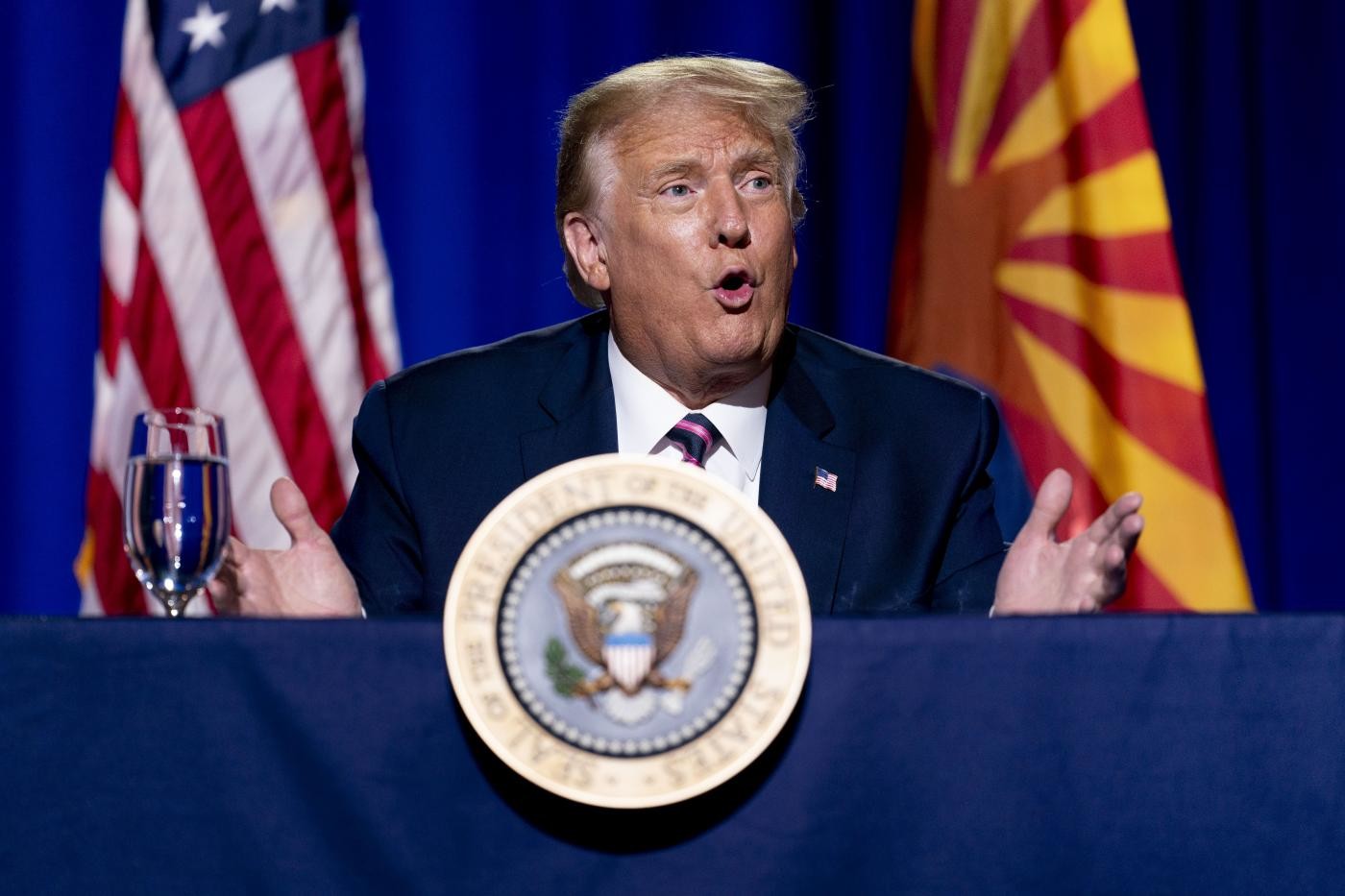 Usa 2020, Trump: “Sono in ottima forma, sabato un comizio in Florida”