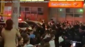Coronavirus: a New York manifestanti protestano per le nuove restrizioni