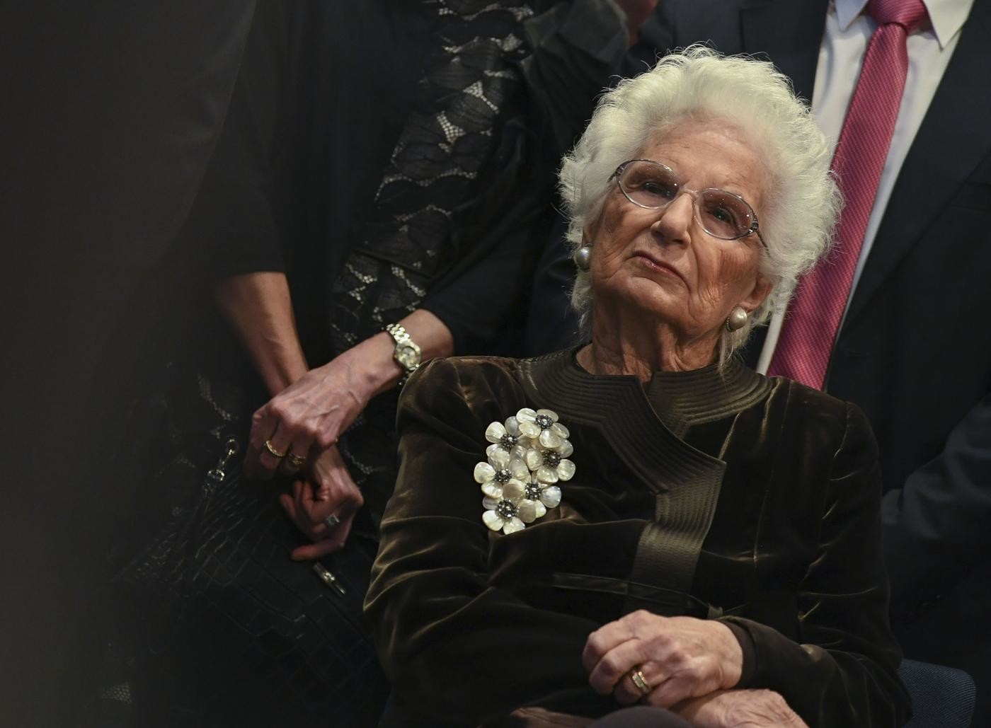Minacce a Liliana Segre: perquisizioni e sequestri a due autori dei post