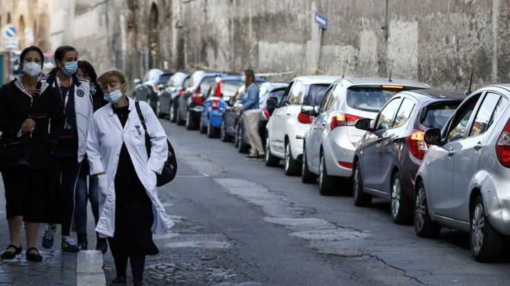 Il bollettino, continua l'aumento dei casi: sono 5372
