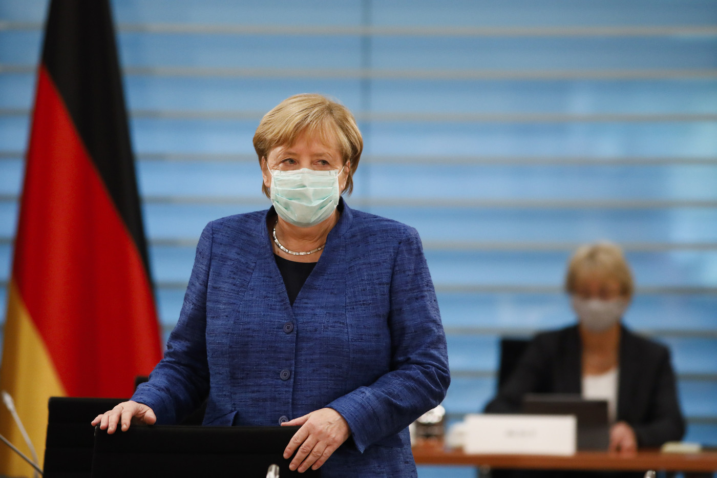 In Europa oltre 100mila nuovi casi. Nuova stretta in Germania