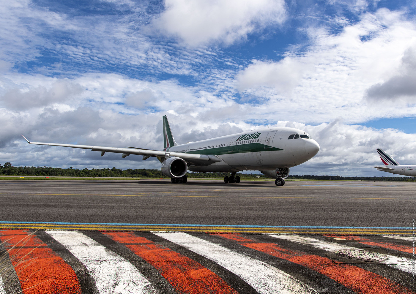 Alitalia, firmato dl: la newco può decollare
