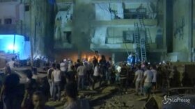 Beirut, esplode un deposito di carburante: morti e feriti
