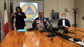 Coronavirus, Zaia: “Attenzione, non vorrei dover dare battaglia per evitare chiusure”