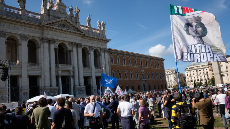 No Mask in piazza a Roma contro la "dittatura sanitaria"