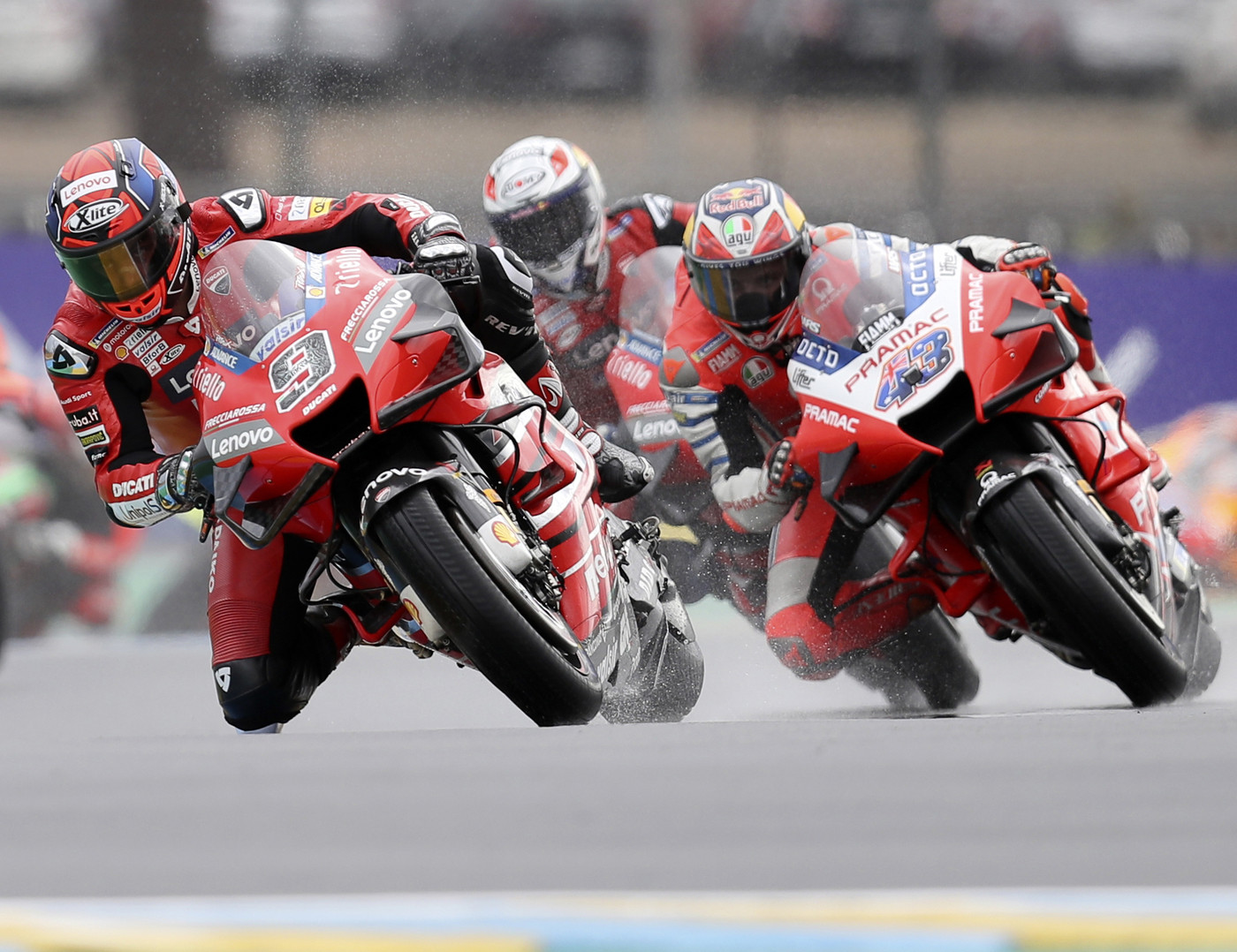 In Francia vittoria di Petrucci. Alex Marquez secondo